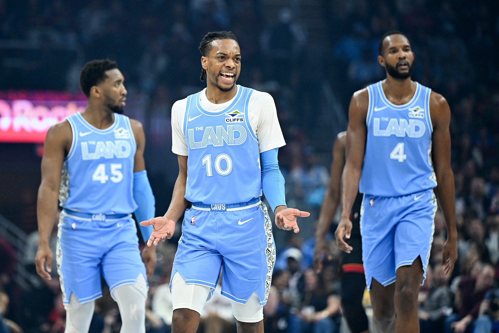 NBA彩经:灰熊轻取独行侠 尼克斯难敌快船 开拓者客胜雷霆